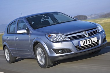 does vauxhall astra 2010 have isofix