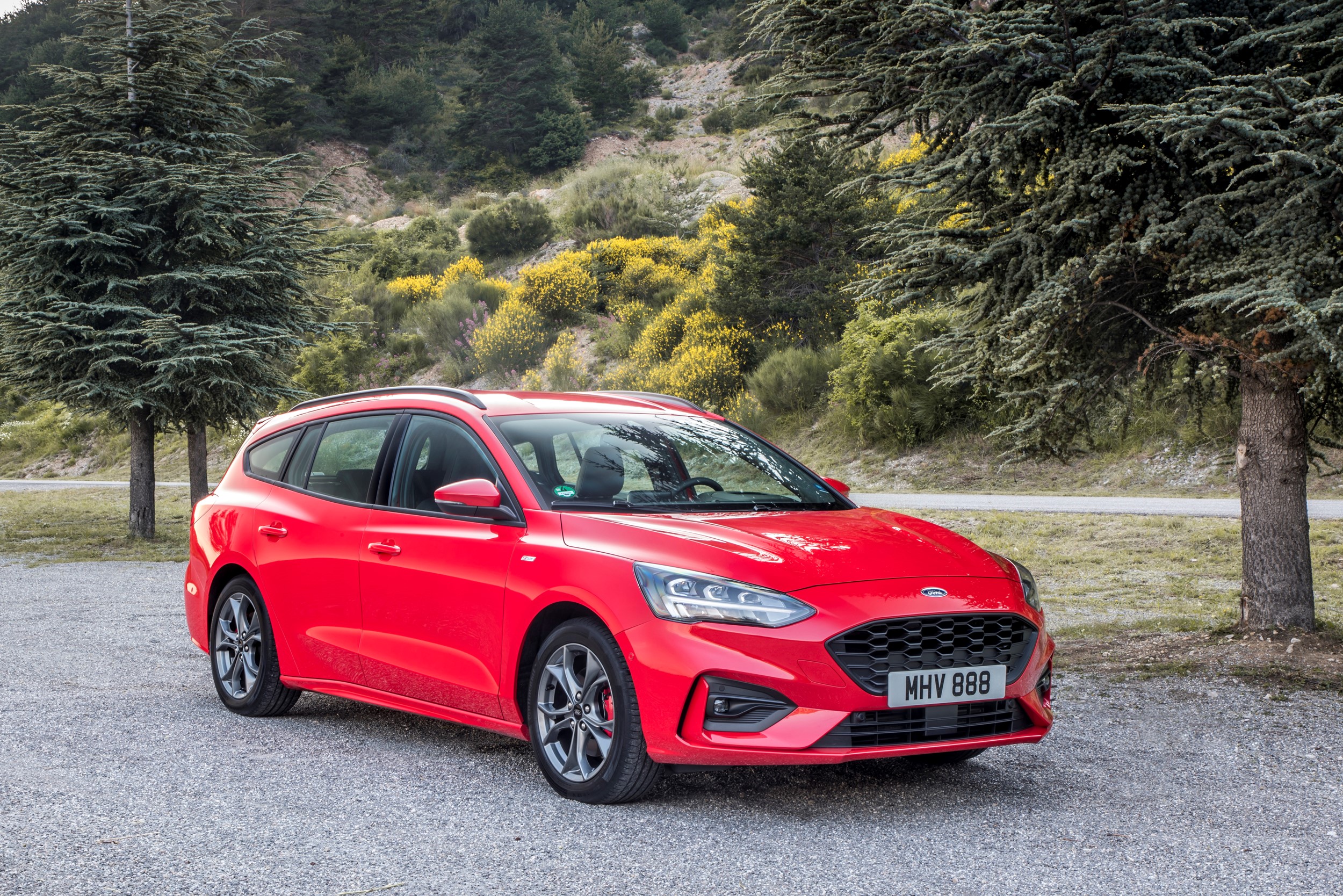 Ford Focus Estate excellent load and driver engagement, first drive | Company Car Reviews