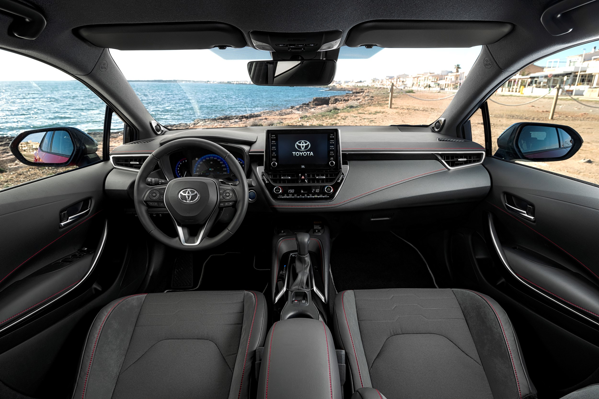 Pictures 19 Toyota Corolla Hybrid Hatchback Saloon And Tourer Galleries Pictures 19 Toyota Corolla Hybrid Hatchback Saloon And Tourer Galleries