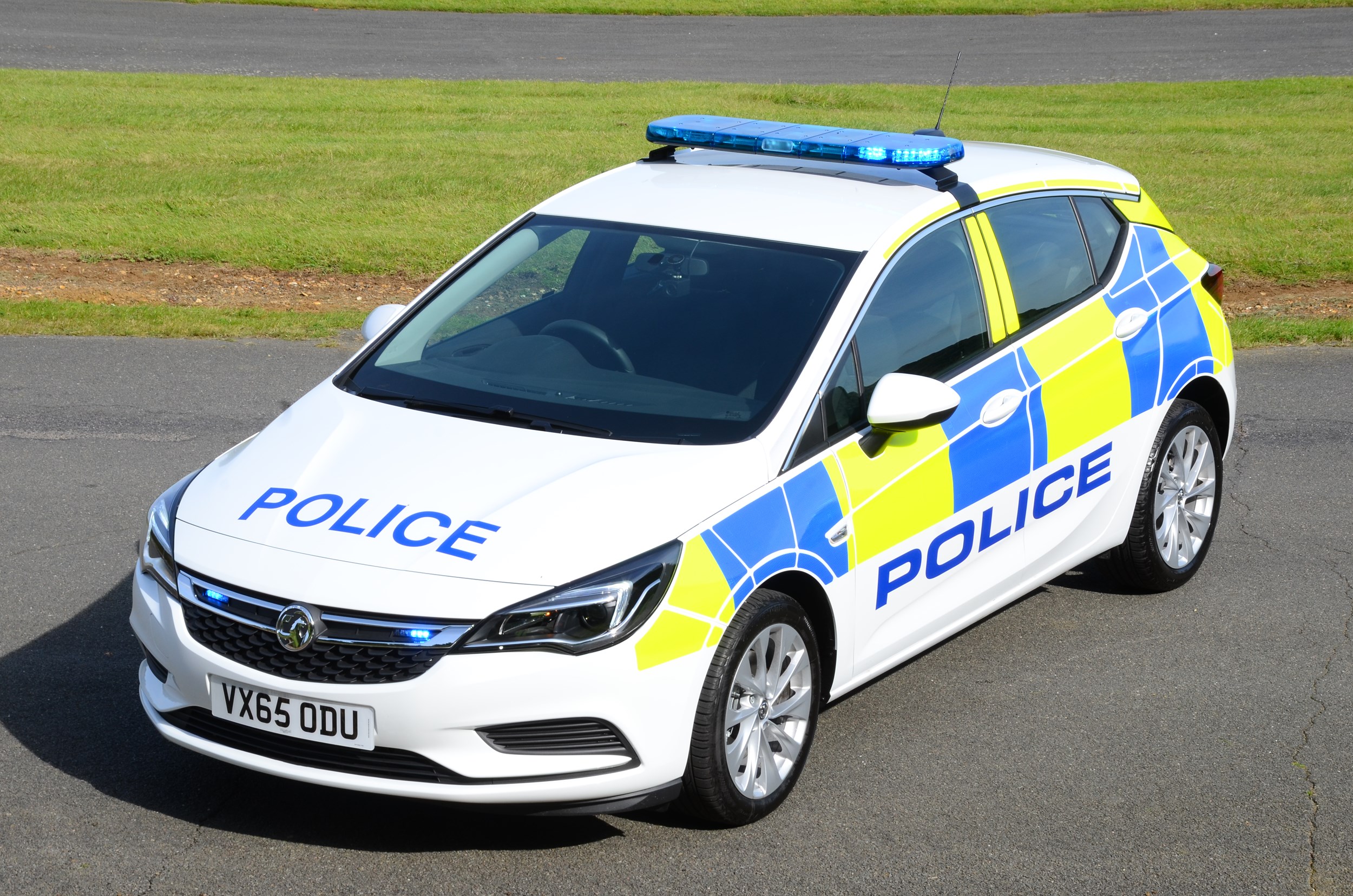 Updated: Largest ever police vehicle procurement deal to save £7m |  Manufacturer