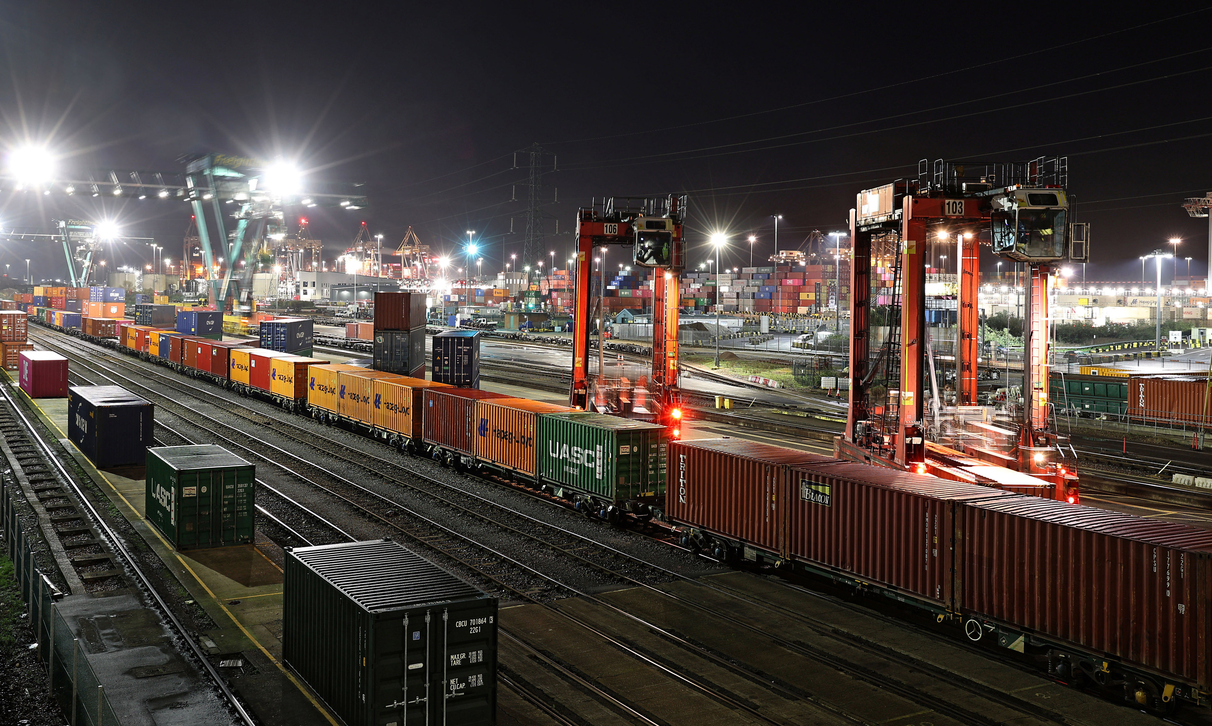 DP World increasing rail use to cut congestion and emissions on UK roads