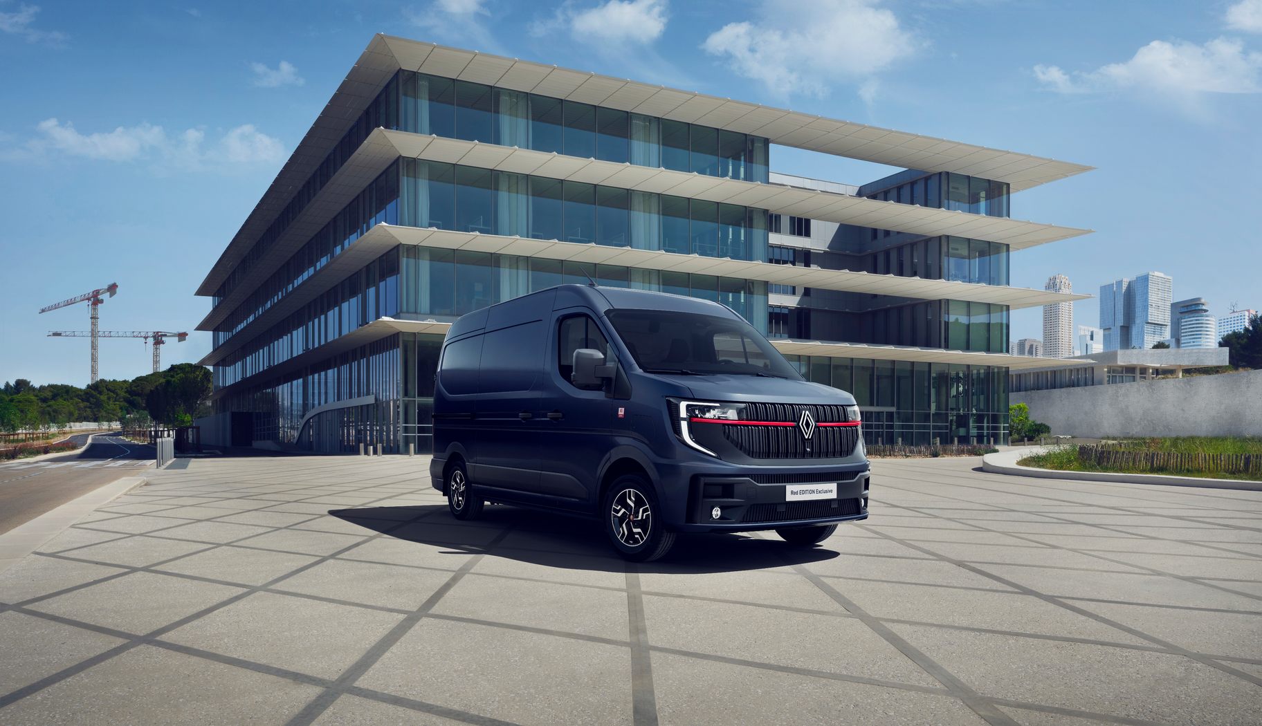 Renault Trucks embraces vans with Trafic and Flexis