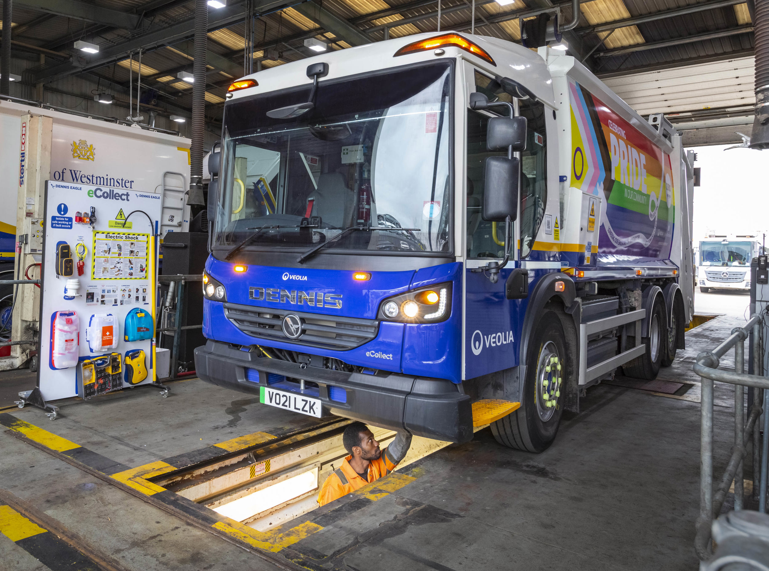 Veolia implements approved technician training scheme for electric vehicles