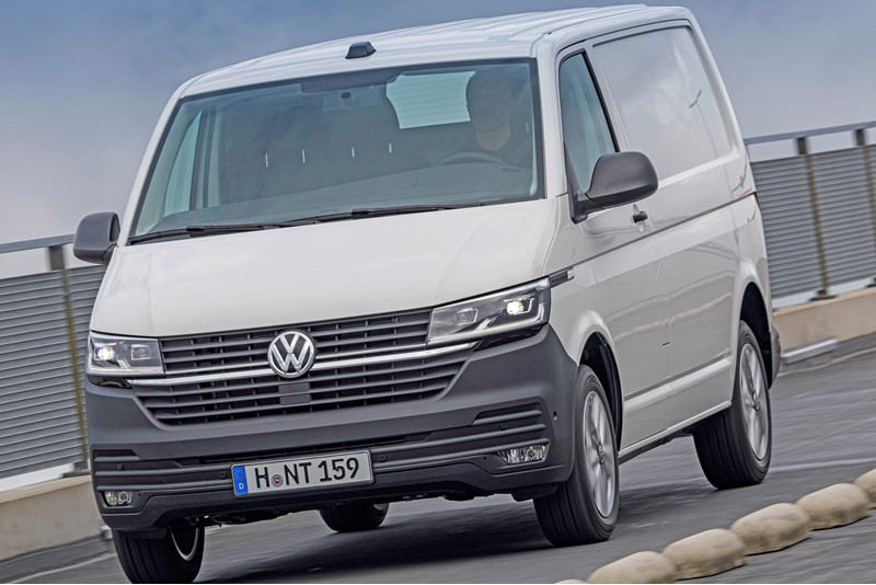 Meyella Oneerlijk Onderzoek het VW Transporter T6.1: Modest makeover concentrates on safety devices |  Medium Panel Vans